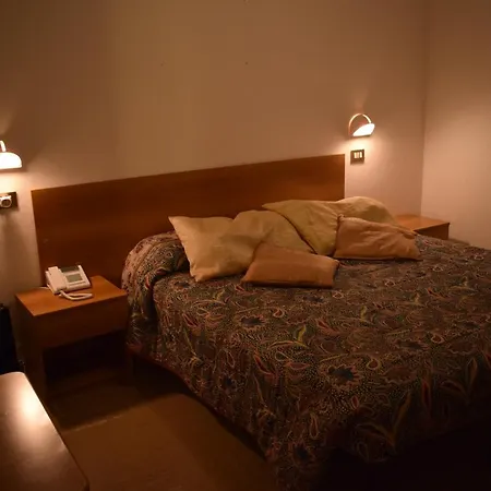 Hotel I Giardini Di Ada 3*